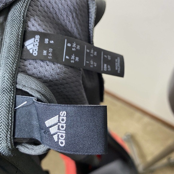 Adidas Womens Black Climaproof Wind Vest Zip Up Golf Running Hiking Small - Picture 9 of 9